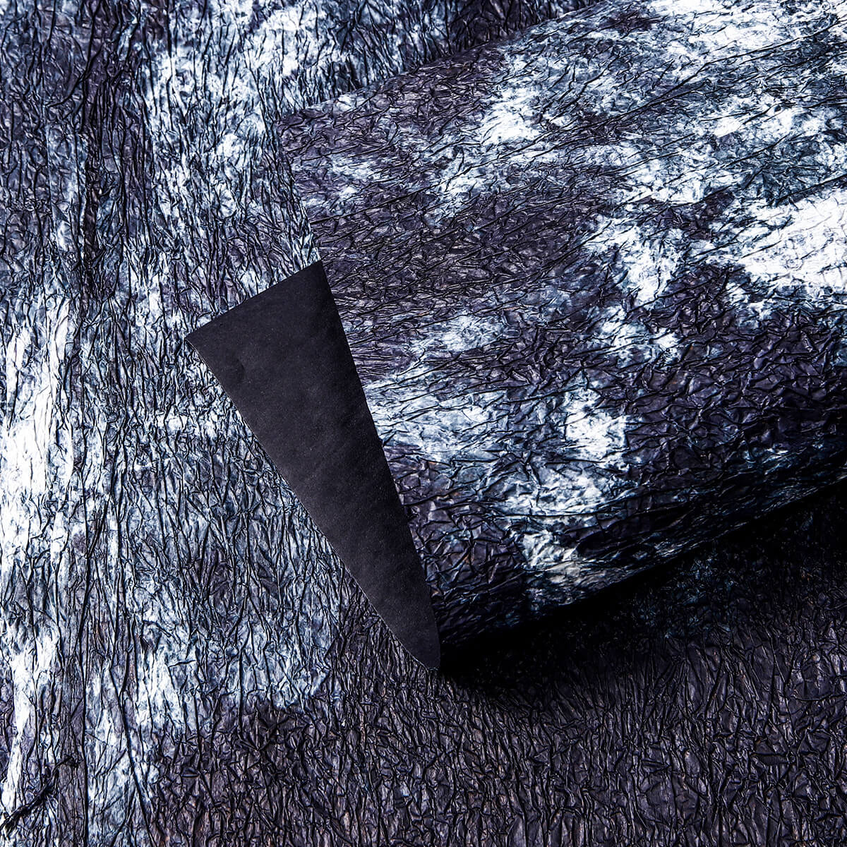 Caja de flores redonda de terciopelo