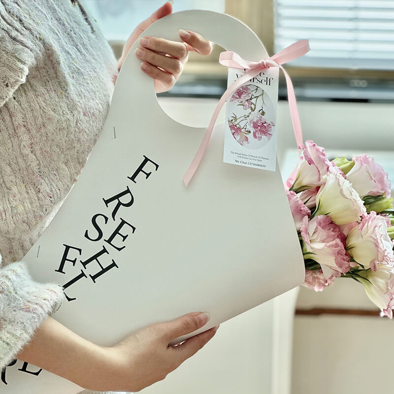 Heart Flower Carrying Paper Bag