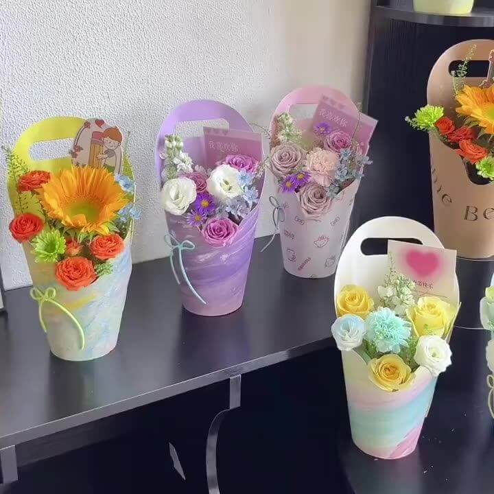 Cylindrical Flower Box