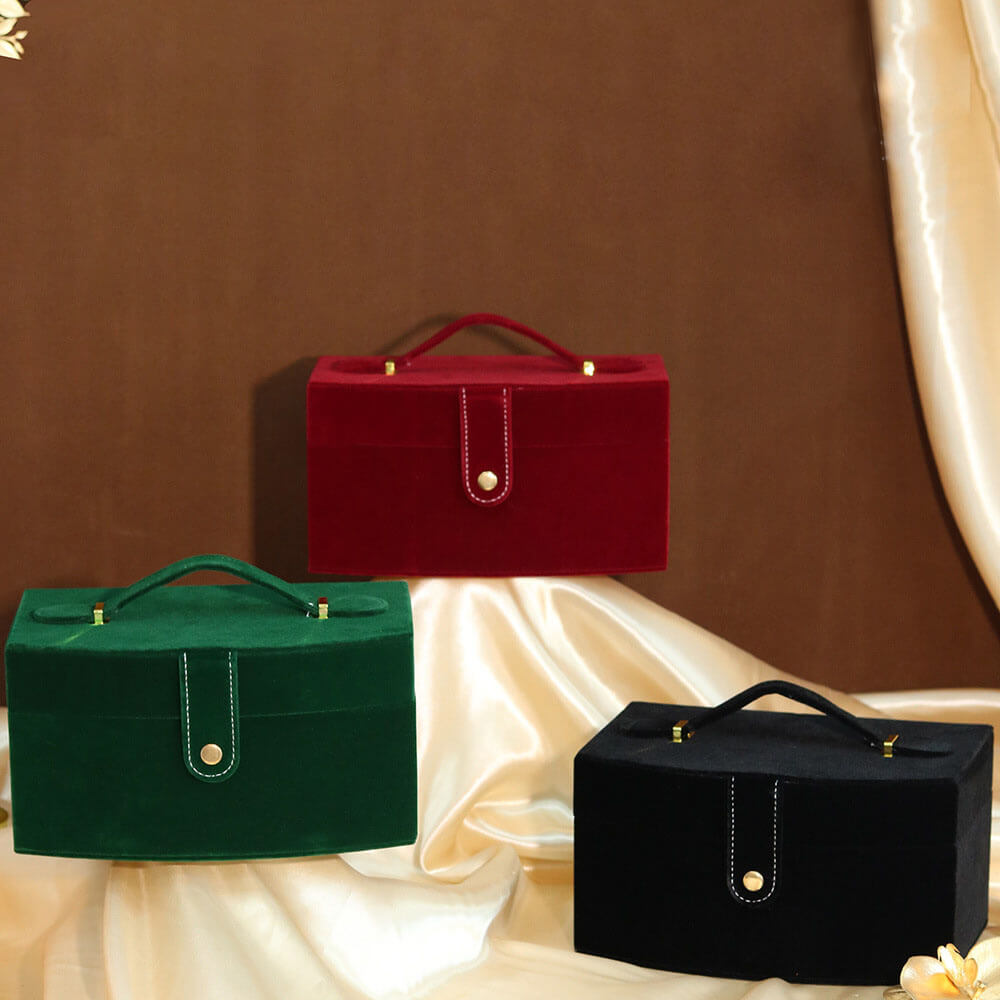 Velvet Fan-shaped Gift Box