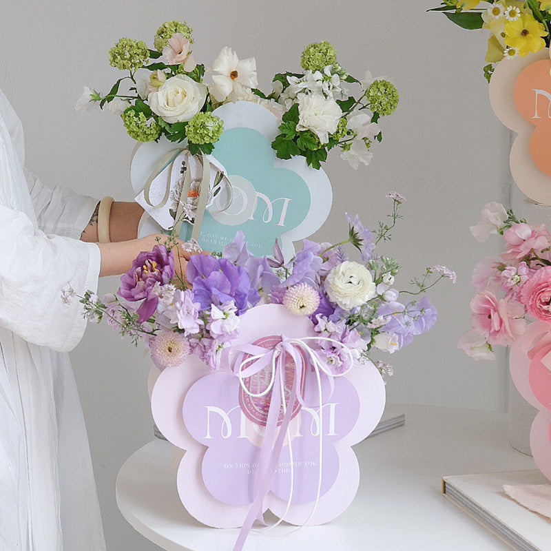 Hand-held Flower Gifts Box, 10×10×3.14 Inch