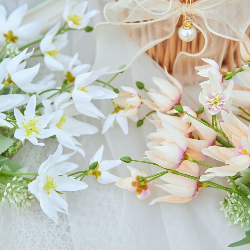 15'' Snow Lotus Bouquet
