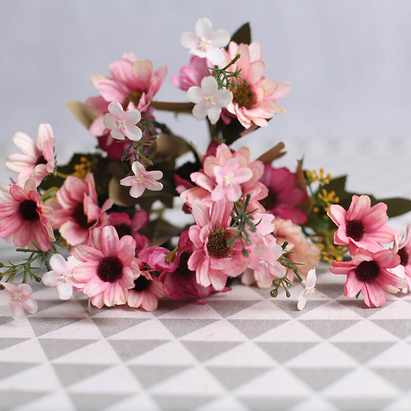 13'' Silk Daisy Bouquet