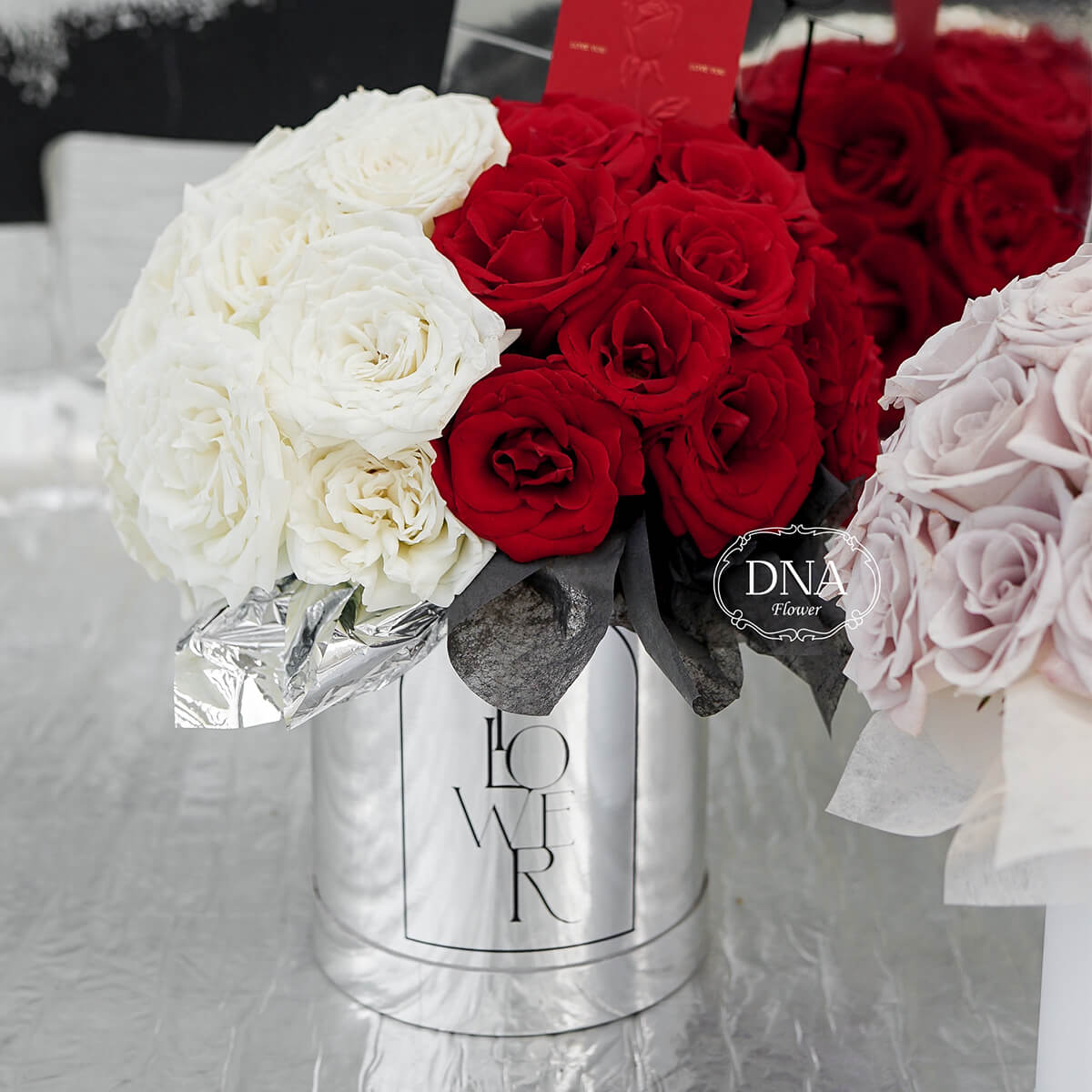 Valentine's Day Silver Hug Bucket