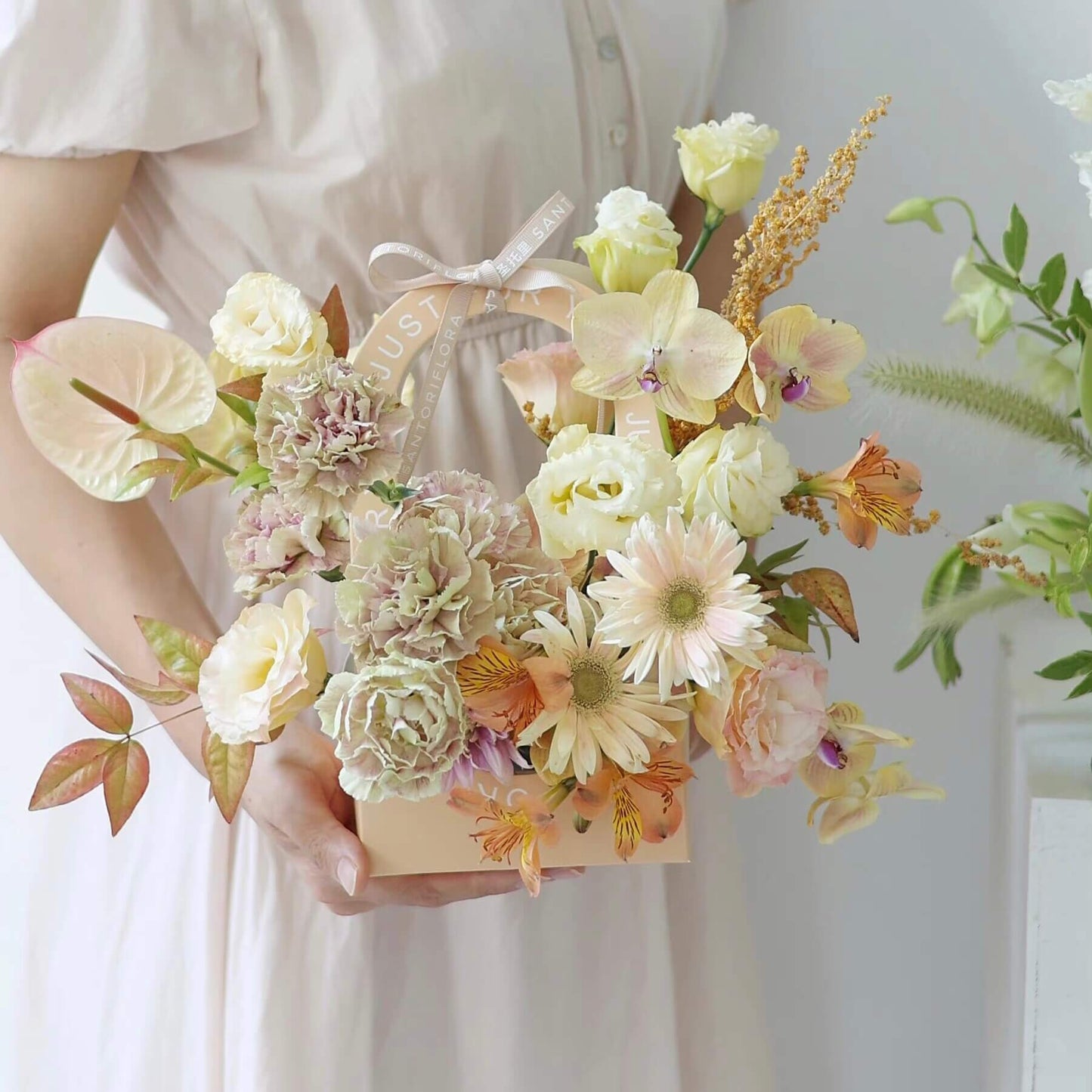 Portable Flower Carrying Box