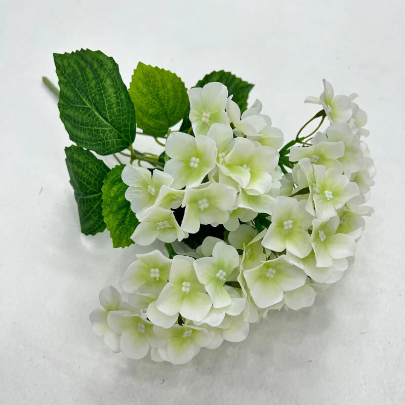 13” Silk Hydrangea Bunch