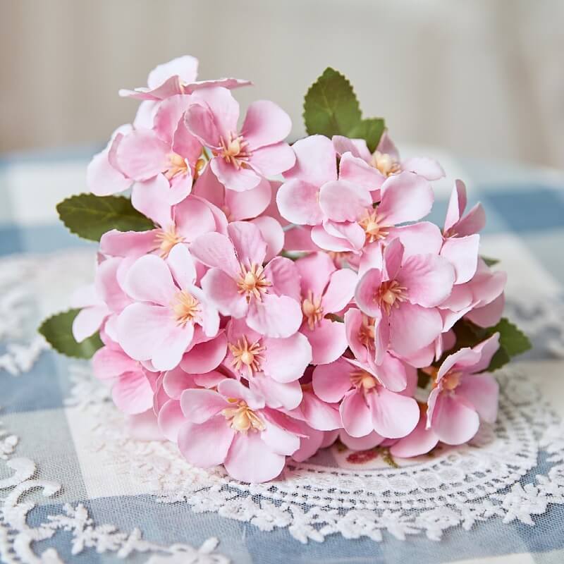 10.5'' Silk Begonia Flowers