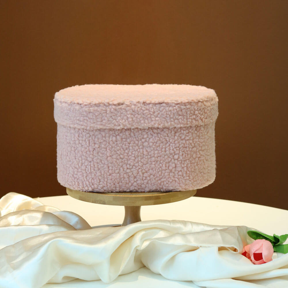 Plush Texture Oval Box