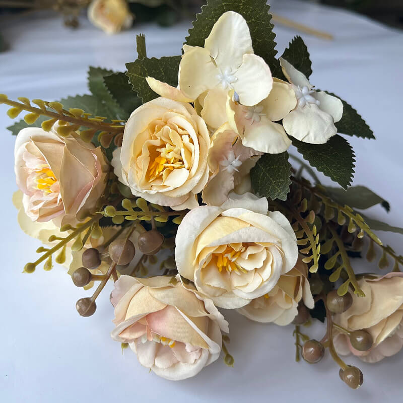 11.8'' Silk Rose Bouquet
