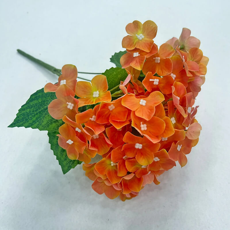 13” Silk Hydrangea Bunch