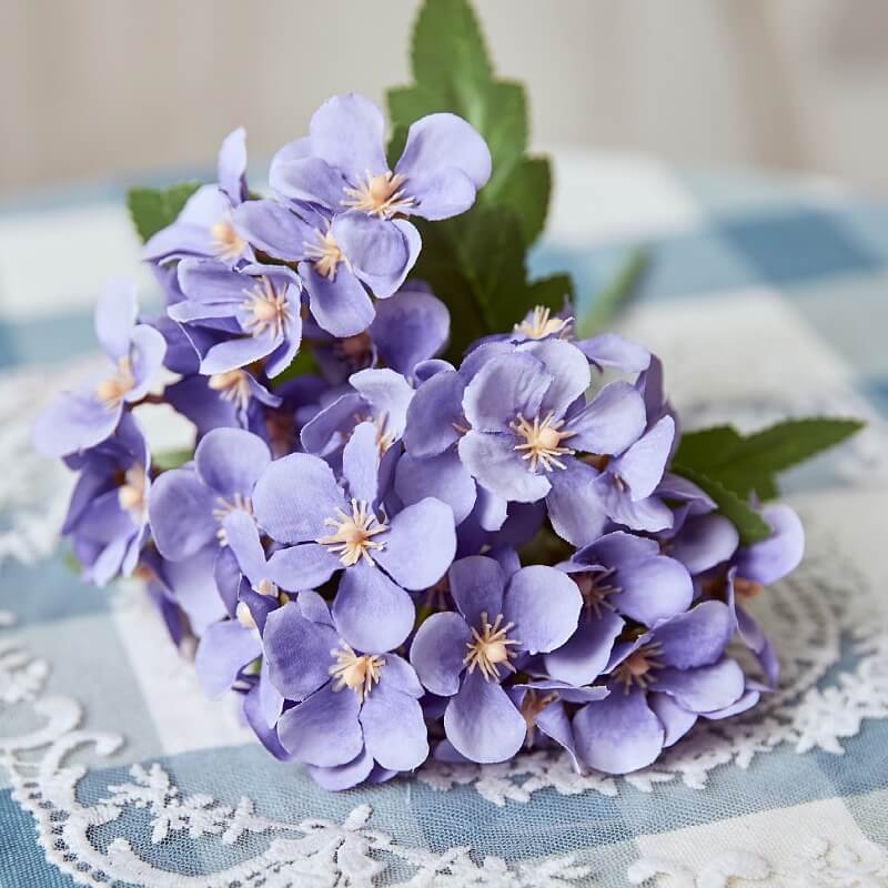 10.5'' Silk Begonia Flowers