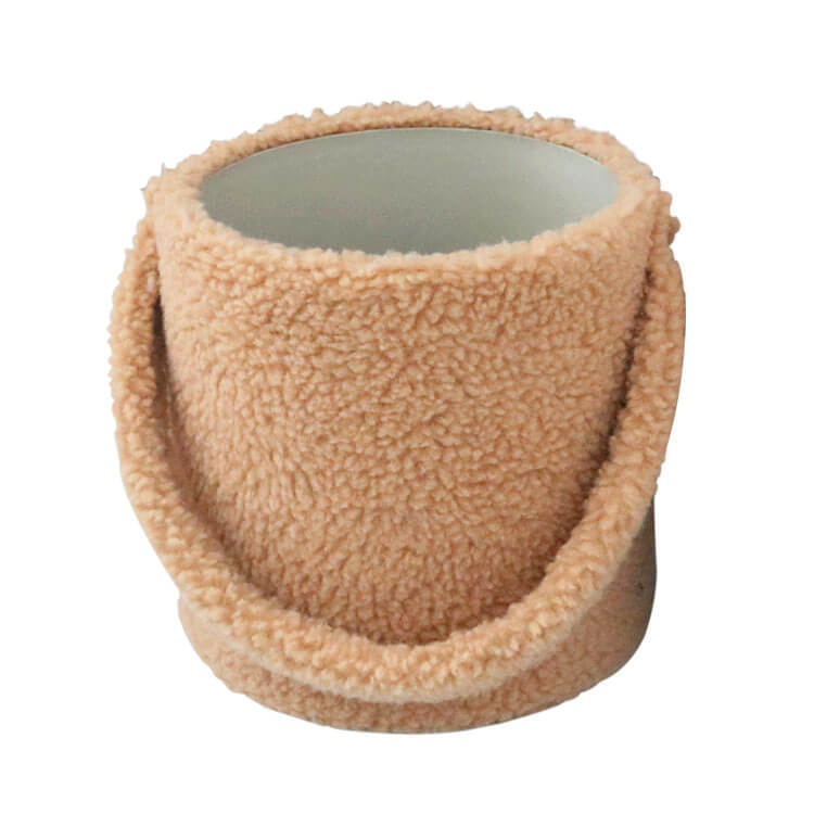 Caja de terciopelo con forma de corazón para rosas