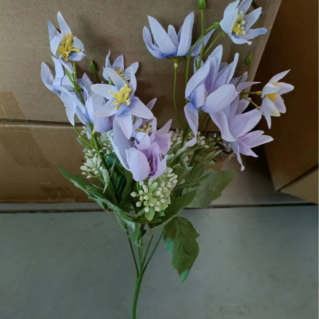 15'' Snow Lotus Bouquet