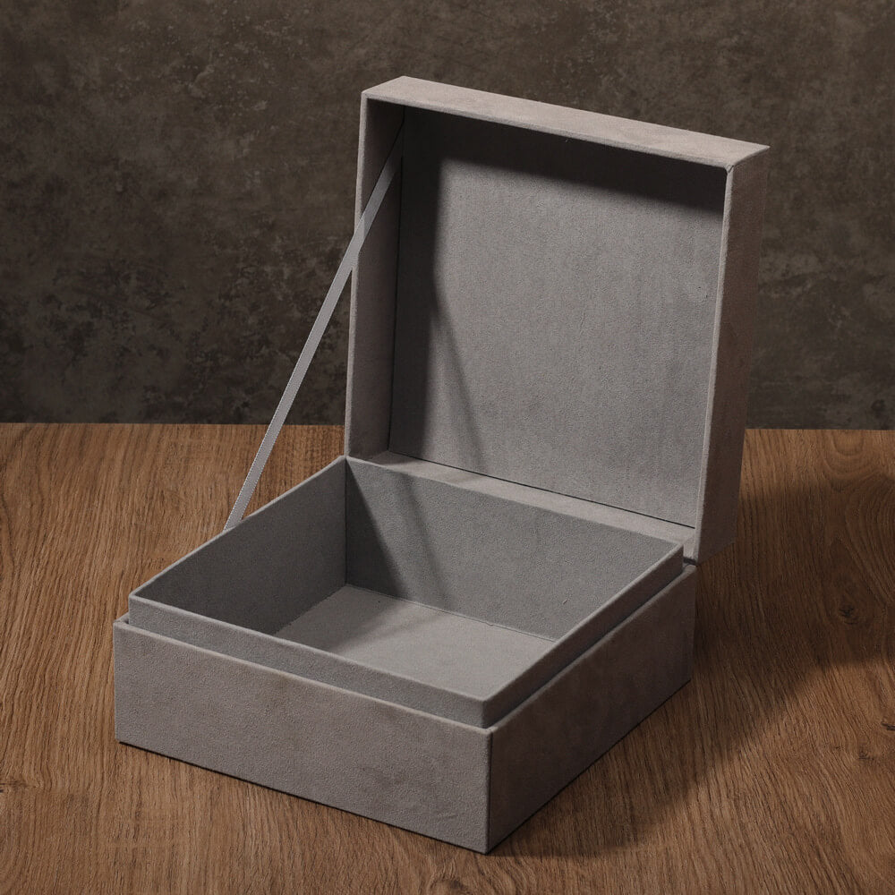 Boîte à fleurs ronde en velours 