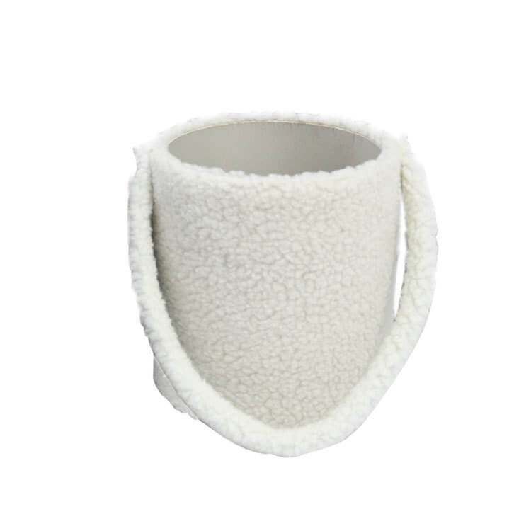 Caja de terciopelo con forma de corazón para rosas