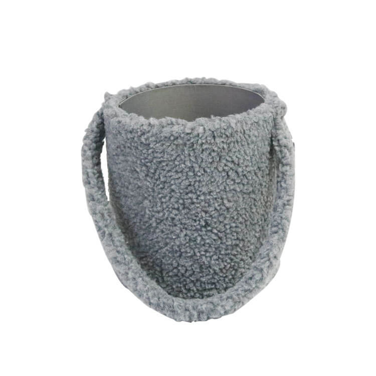 Caja de terciopelo con forma de corazón para rosas