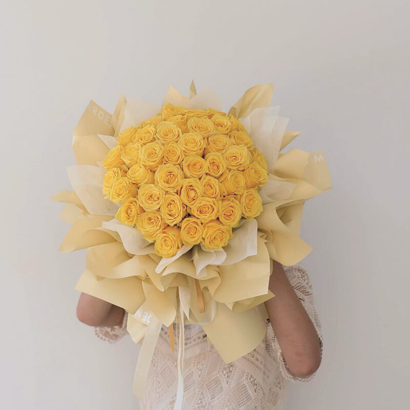 Solid-colored Matte Florist Paper, 23 x 23 Inch