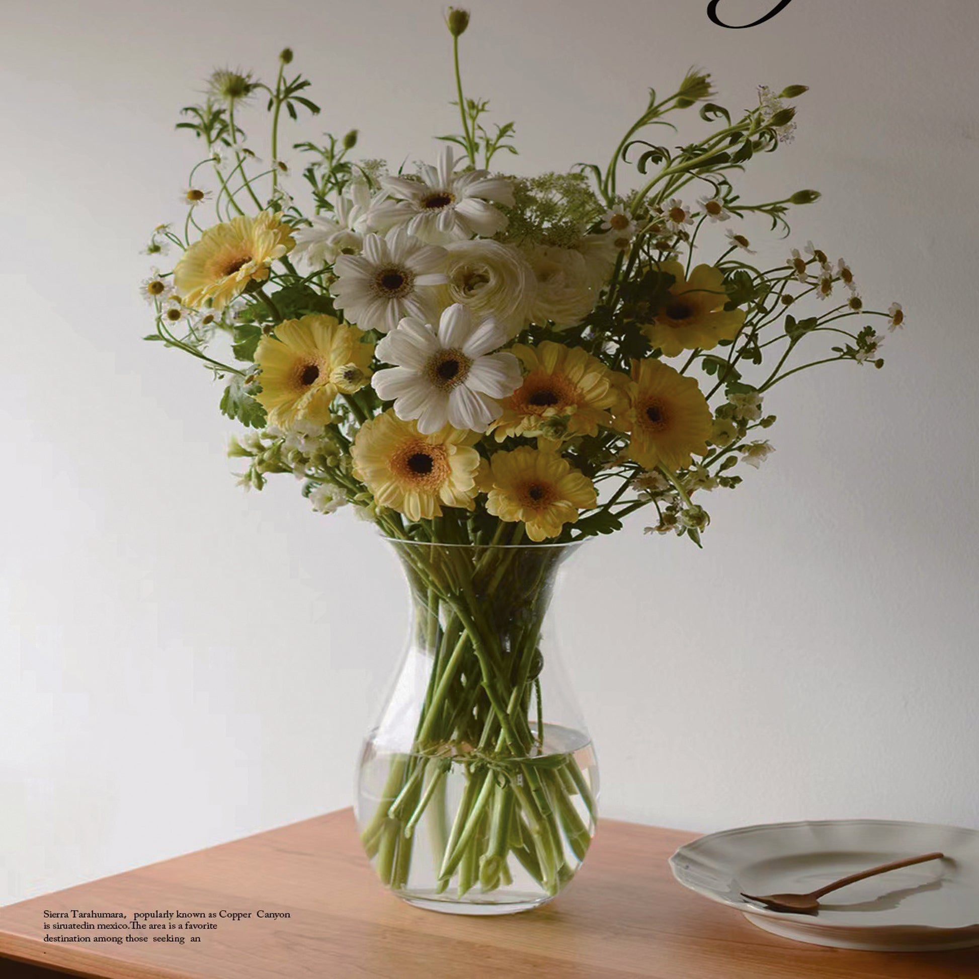 9 Inch Aurora Hourglass Glass Vase