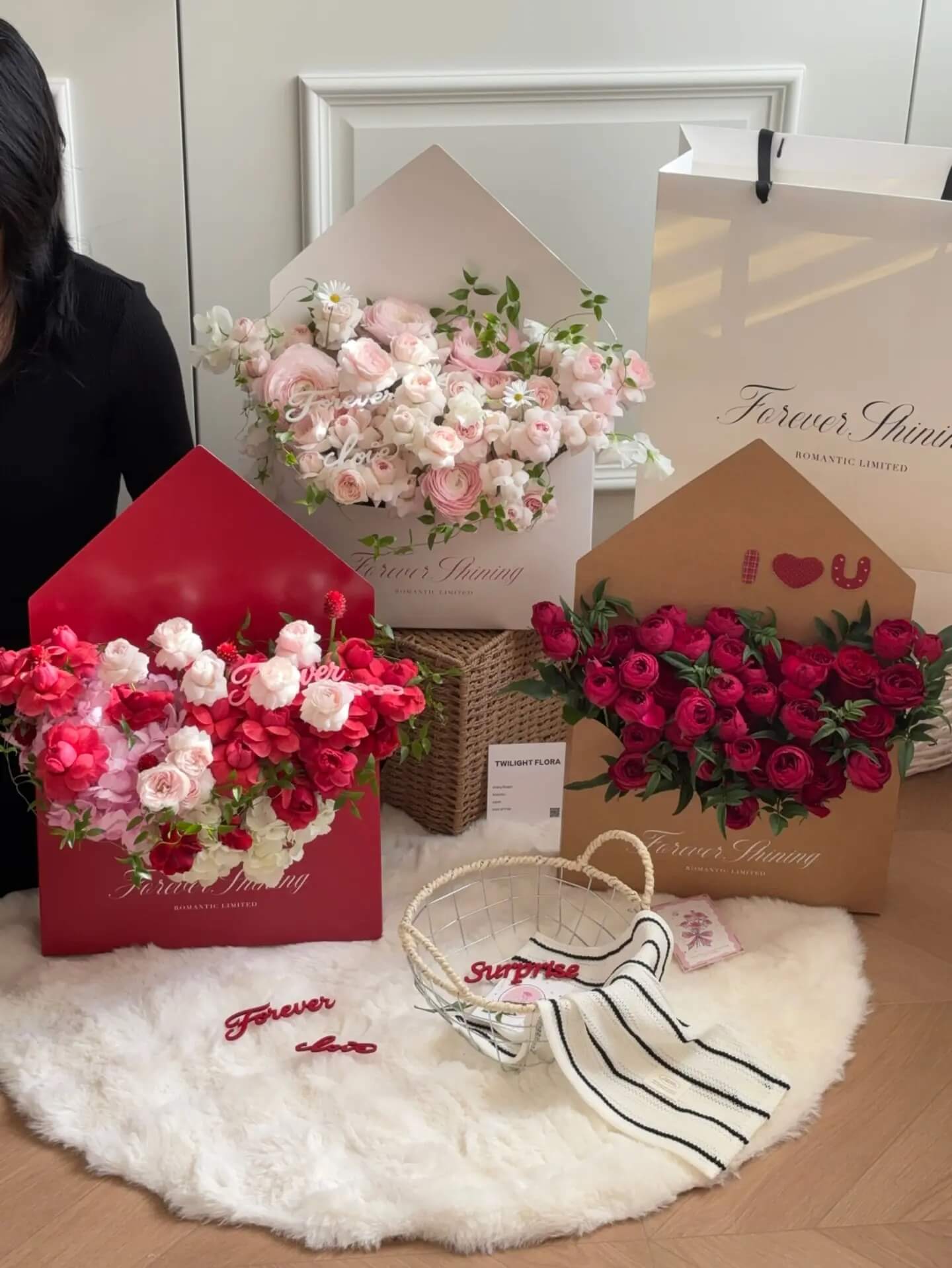 Bolsa de papel portátil para arreglos florales en forma de corazón, 10 unidades
