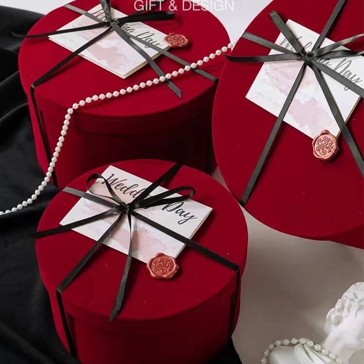 Velvet Round Gift Box
