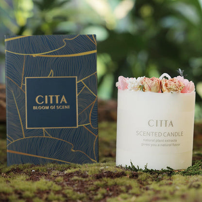 Velas perfumadas con flores secas para aromaterapia