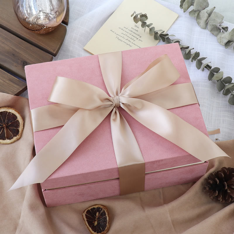 Boîte à fleurs ronde en velours 