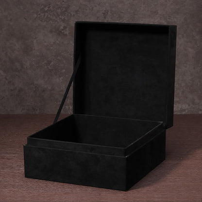 Boîte à fleurs ronde en velours 