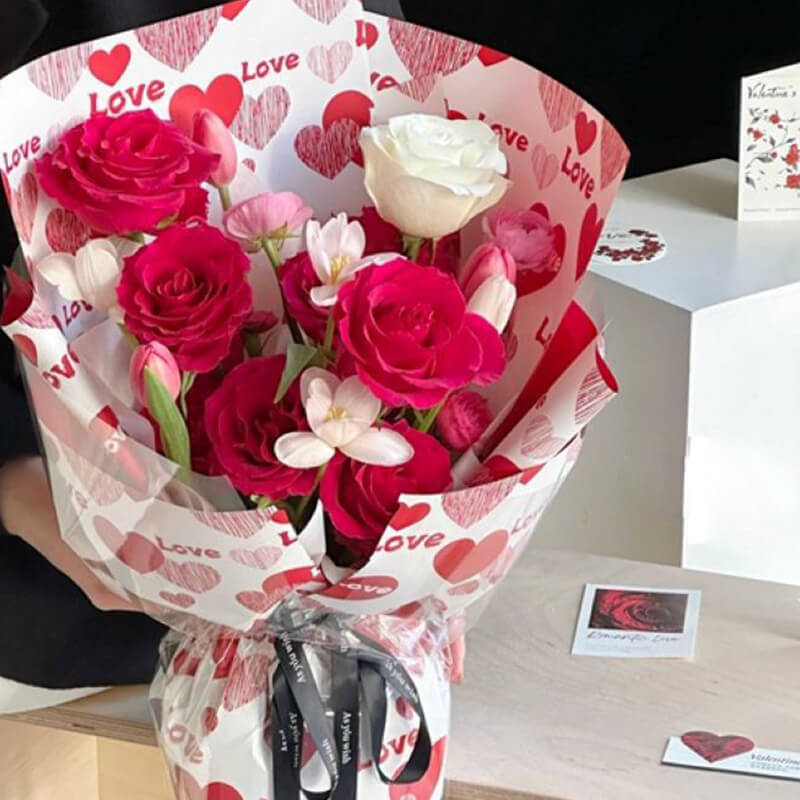 Love Printed Bouquet Wrapping Paper, 22.8 × 22.8 Inch, 20 Sheets