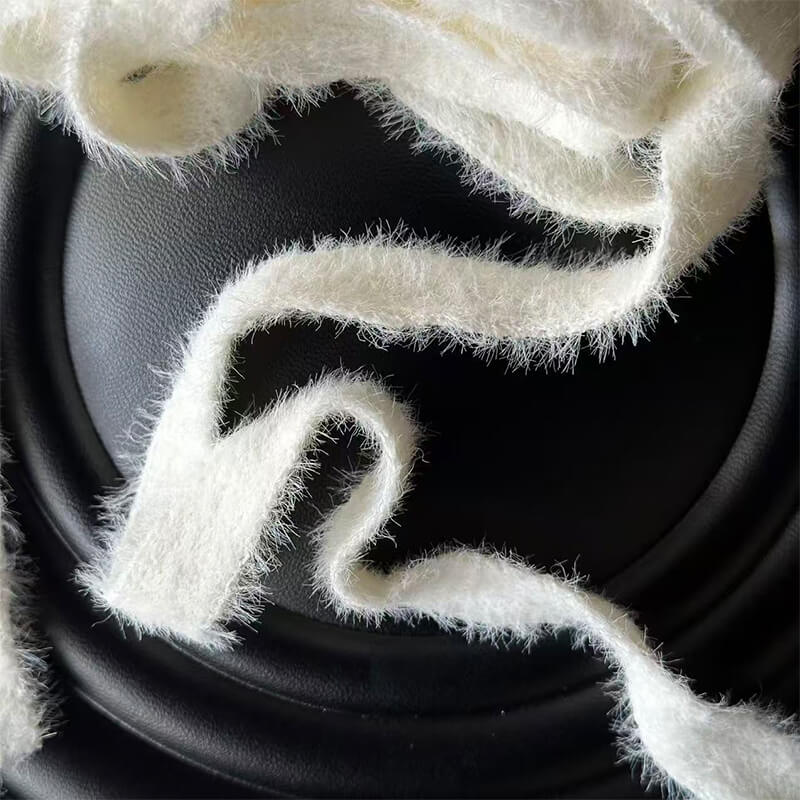 Boîte à fleurs ronde en velours 