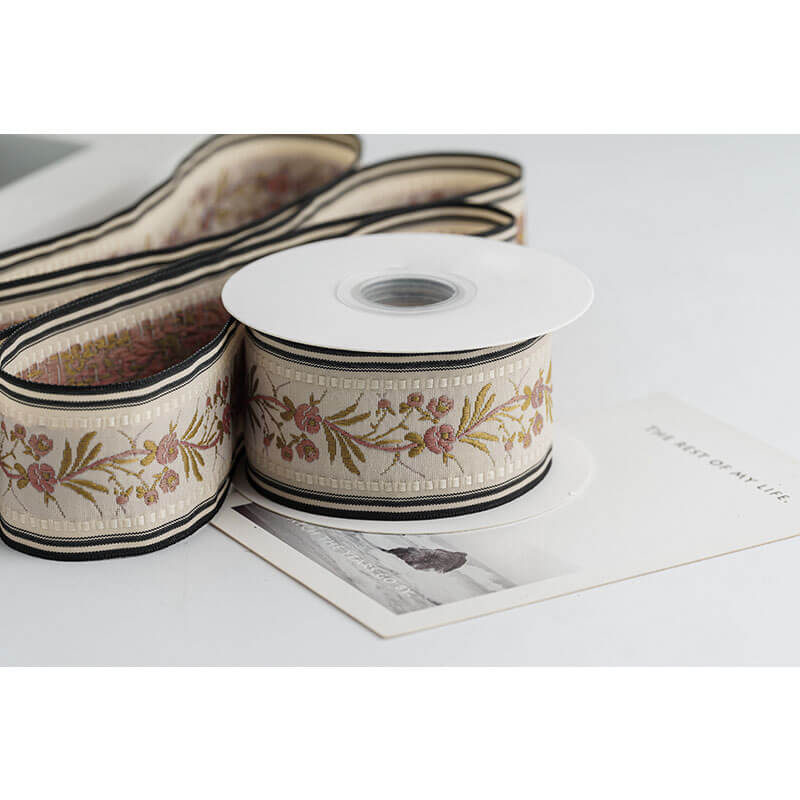 Embroidered Vintage Ribbon, 4.3 cm × 4.5 Yards