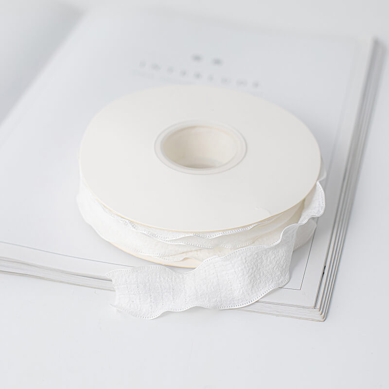 Ruffled Lace Ribbon, 10 Yards