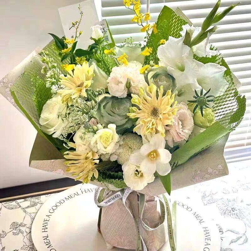 Mesh Wrapping Paper, 19.7 × 9 Yards