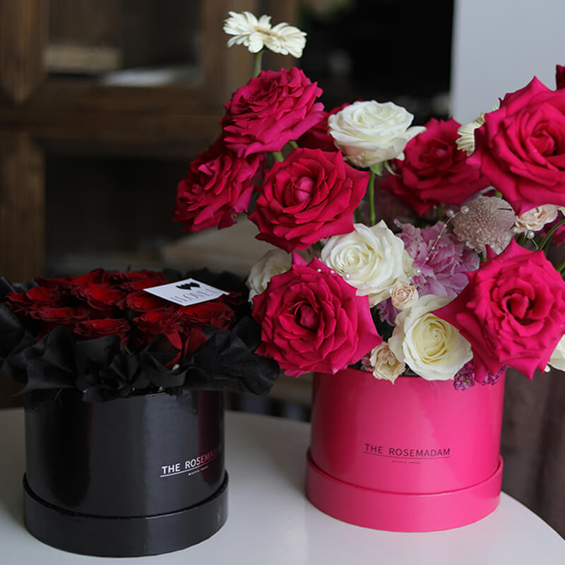 Barbie Pink Flower Hug Bucket Box