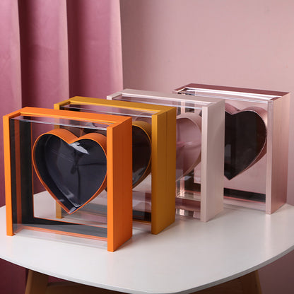 Cajas de flores con forma de corazón de acrílico y rosas en forma de ventana