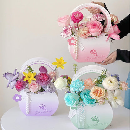 Ramo de flores con diseño de bolsa de papel troquelada de lujo