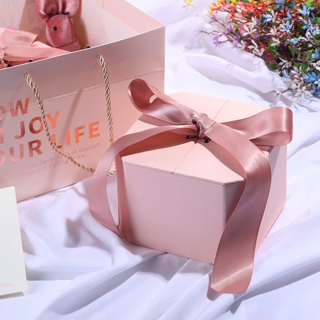 Bouquet Gift Packaging Box With Ribbon