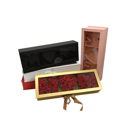 Carta de mamá en caja de flores