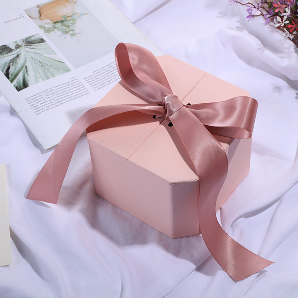 Bouquet Gift Packaging Box With Ribbon