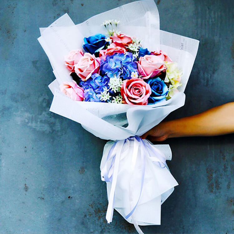 Double-sided Retro Newspaper Waterproof Florist Paper 20 Sheets 58x58cm