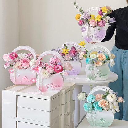 Ramo de flores con diseño de bolsa de papel troquelada de lujo